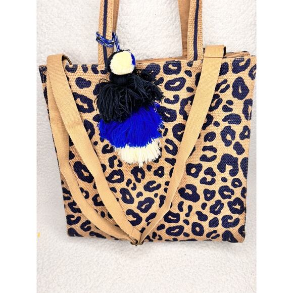 AMERICA & BEYOND Handbags - AMERICA & BEYOND ANIMAL PRINT JUTE LG TOTE BAG PURSE WITH TASSELS